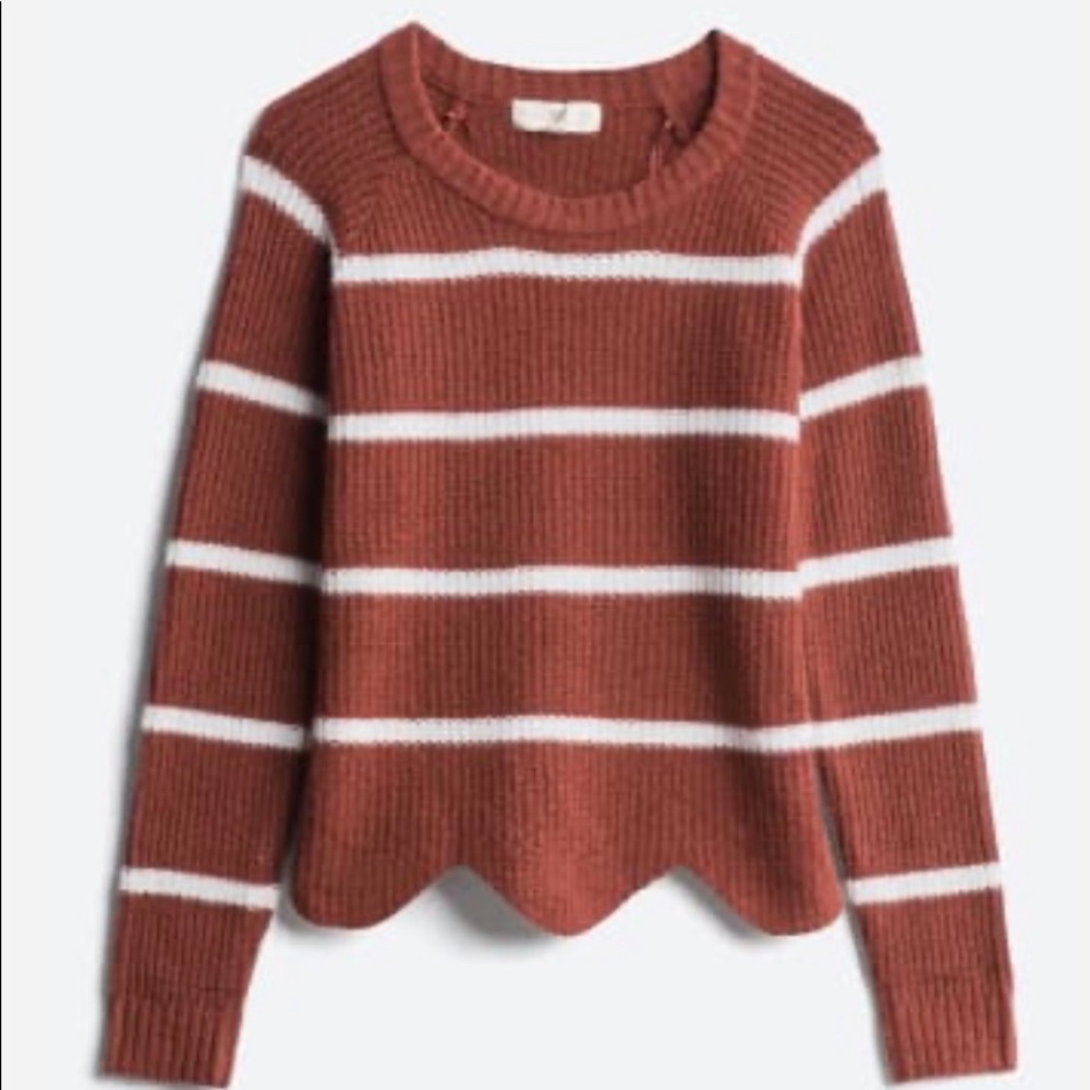 🆕 Pinque • Scalloped Hem • Sweater